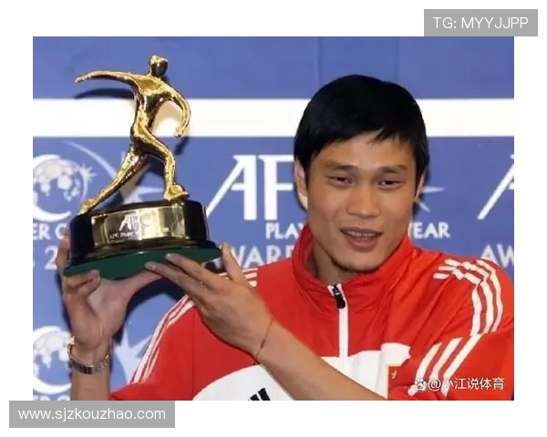 退役三字足球明星的传奇人生与赛场背后的故事 退役三字足球明星的传奇人生与赛场背后的故事