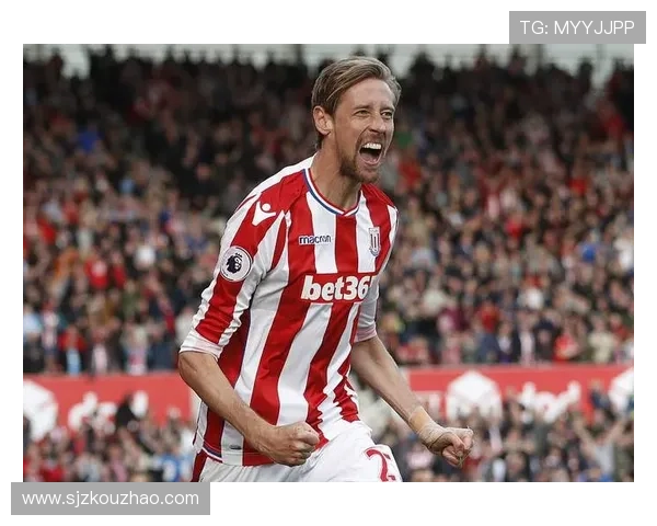 身高1米92的足球明星如何在绿茵场上展现超凡魅力与卓越技巧 身高1米92的足球明星如何在绿茵场上展现超凡魅力与卓越技巧